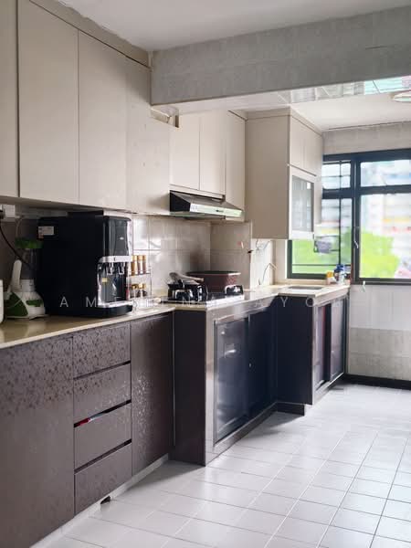 6 Bedok South Avenue 2, 6 Bedok South Avenue 2, 3 Bedrooms, 882 sqft, HDB Flat For Sale, by Amelina Ayob, 500138706 - Kitchen - PropertyGuru.com.sg