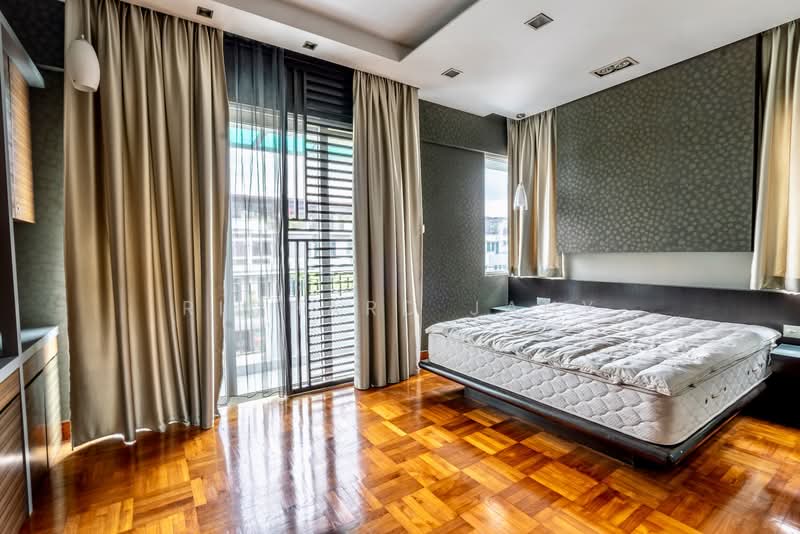 The Springside, 20 Springside Walk, 5 Bedrooms, 3,348 sqft, Corner Terrace For Sale, by Richard Jany, 500138715 - Bedroom - PropertyGuru.com.sg