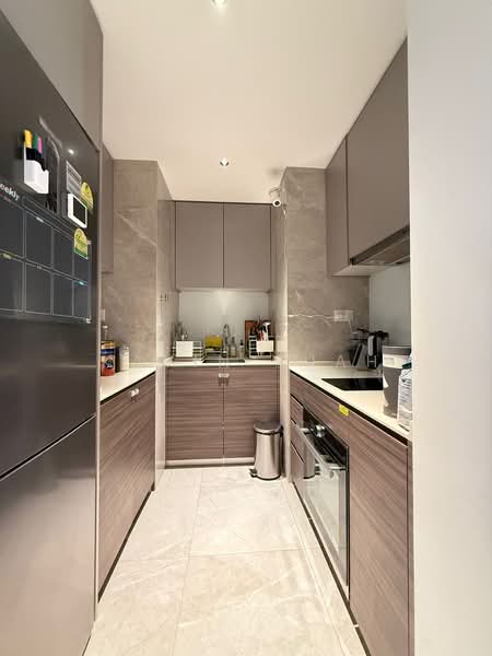 Stirling Residences, 23 Stirling Road, 2 Bedrooms, 624 sqft, Condominium For Sale, by Kavin Kuah, 500138726 - Kitchen - PropertyGuru.com.sg