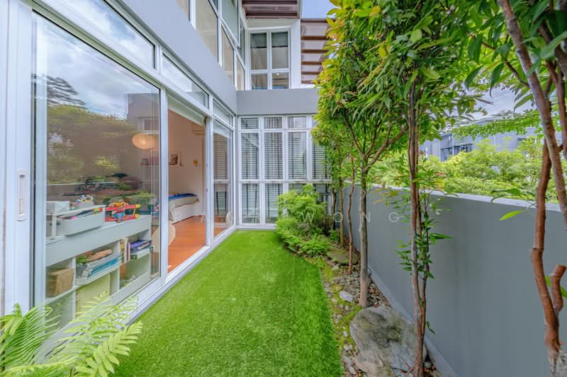 C.H.E.A.P. Well Kept. Move in Corner Terrace. Near Future MRT., Pavilion, 6 Bedrooms, 3,000 sqft, Corner Terrace For Sale, by Frank Wong, 500138727 - Bedroom - PropertyGuru.com.sg