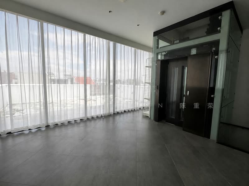 🏠For RENT🏠Modern 3.5 Storey Corner Terrace.Stroll to Beauty world Station, , 7 Bedrooms, 5,000 sqft, Corner Terrace For Rent, by Desmond Chen 陈重荣, 500138730 - Interior - PropertyGuru.com.sg