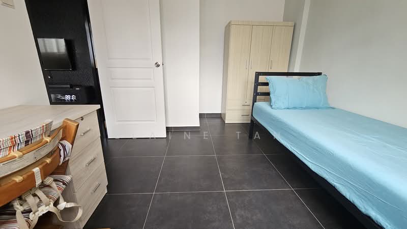 19 Cantonment Close, 19 Cantonment Close, 2 Bedrooms, 969 sqft, HDB Flat For Rent, by Elaine Tan, 500138732 - Bedroom - PropertyGuru.com.sg