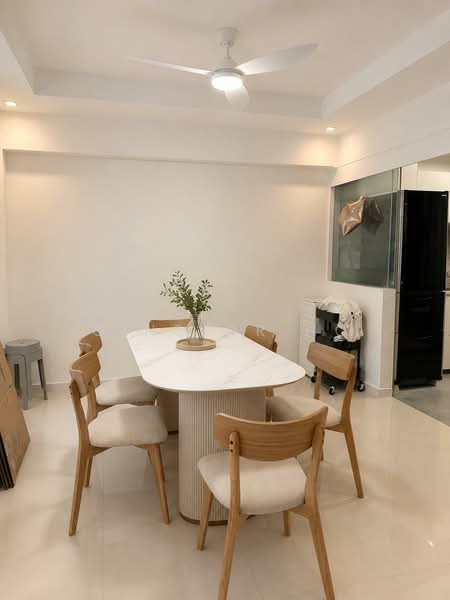 691B Choa Chu Kang Crescent, 691B Choa Chu Kang Crescent, Room Rental, 107 sqft, HDB Flat For Rent, by CinDior Ho, 500138740 - Dining Room - PropertyGuru.com.sg