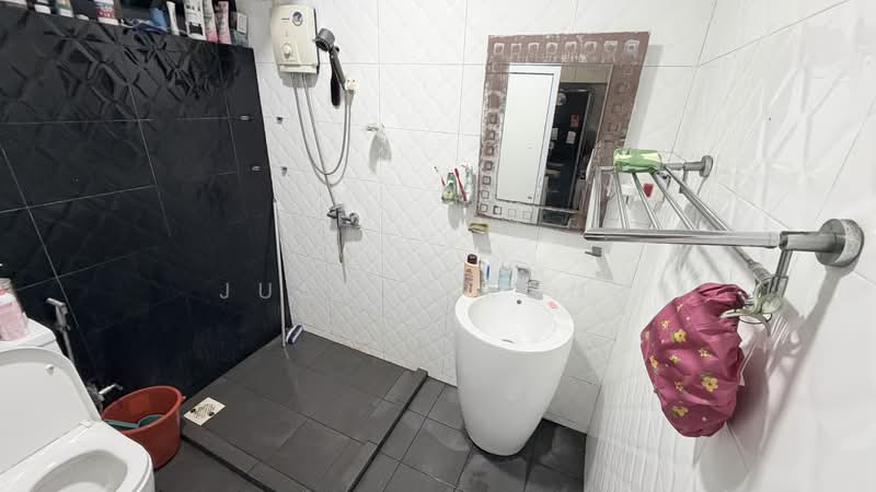 29 Lim Liak Street, 29 Lim Liak Street, 2 Bedrooms, 807 sqft, HDB Flat For Sale, by Justin Kong, 500138759 - PropertyGuru.com.sg