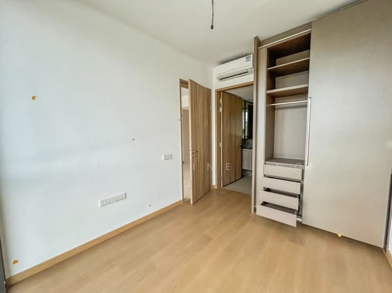Super Cheap 2 Bedder at Hillview! Serious Seller, , 2 Bedrooms, 678 sqft, Condominium For Sale, by Charmaine Ang, 500138764 - Bedroom - PropertyGuru.com.sg