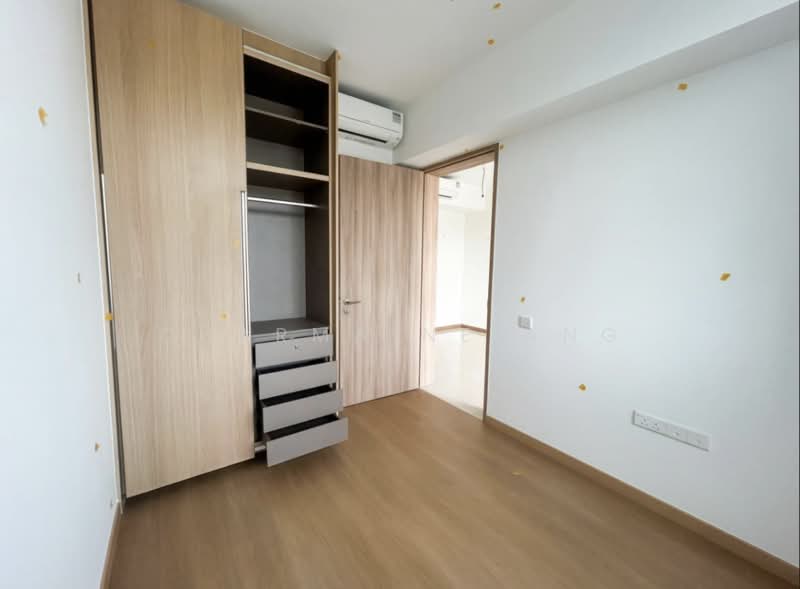 Super Cheap 2 Bedder at Hillview! Serious Seller, , 2 Bedrooms, 678 sqft, Condominium For Sale, by Charmaine Ang, 500138764 - Bedroom - PropertyGuru.com.sg