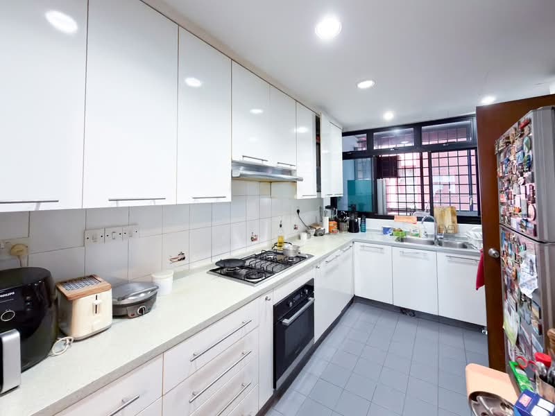 Leonie Gardens, 23 Leonie Hill, 4 Bedrooms, 2,540 sqft, Condominium For Sale, by Carmen Seah, 500138767 - Kitchen - PropertyGuru.com.sg