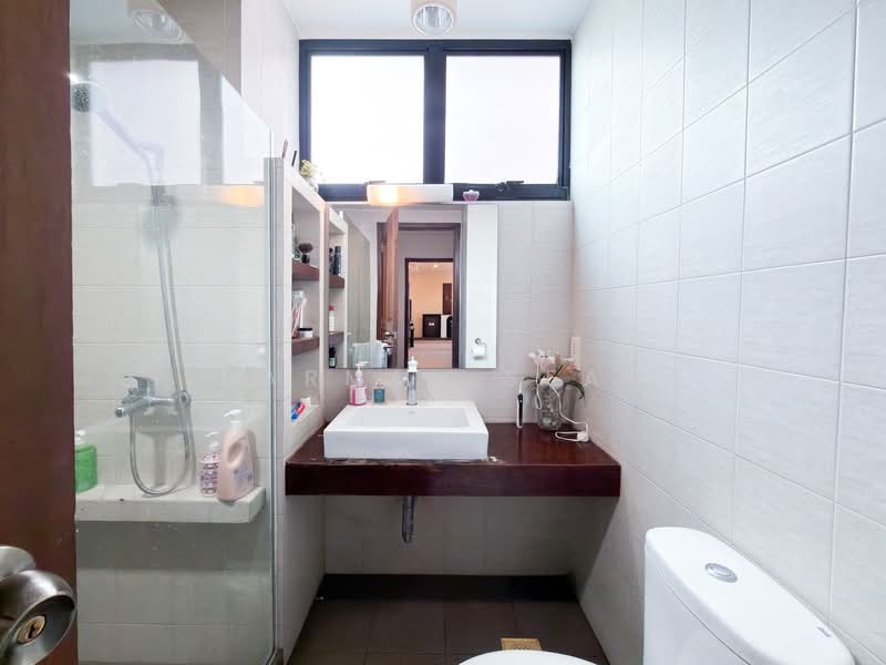 Leonie Gardens, 23 Leonie Hill, 4 Bedrooms, 2,540 sqft, Condominium For Sale, by Carmen Seah, 500138767 - Bathroom - PropertyGuru.com.sg