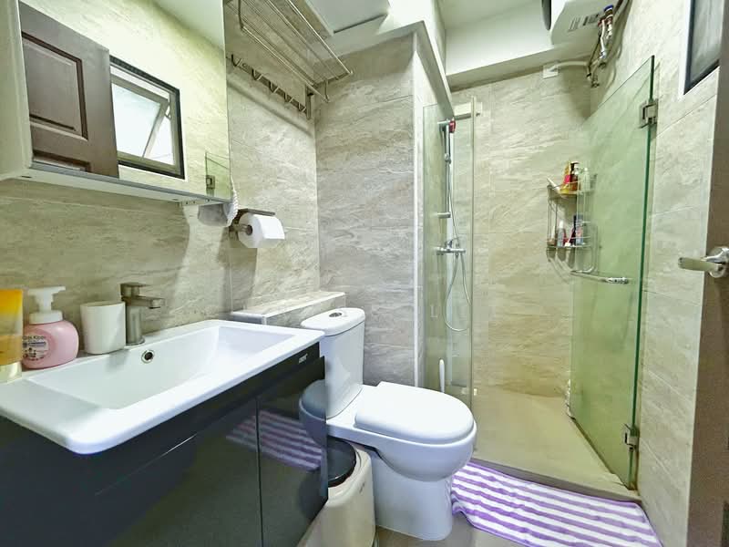 134 Edgedale Plains, 134 Edgedale Plains, 3 Bedrooms, 980 sqft, HDB Flat For Sale, by Chriss Lee, 500138779 - Bathroom - PropertyGuru.com.sg