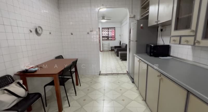 345 Clementi Avenue 5, 345 Clementi Avenue 5, 2 Bedrooms, 721 sqft, HDB Flat For Sale, by May Chong 張雲, 500138782 - Kitchen - PropertyGuru.com.sg