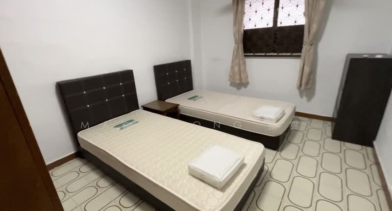 345 Clementi Avenue 5, 345 Clementi Avenue 5, 2 Bedrooms, 721 sqft, HDB Flat For Sale, by May Chong 張雲, 500138782 - Bedroom - PropertyGuru.com.sg