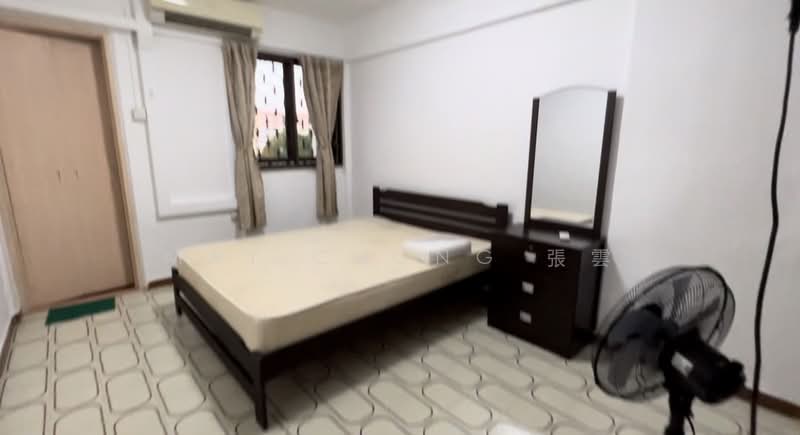 345 Clementi Avenue 5, 345 Clementi Avenue 5, 2 Bedrooms, 721 sqft, HDB Flat For Sale, by May Chong 張雲, 500138782 - Bedroom - PropertyGuru.com.sg