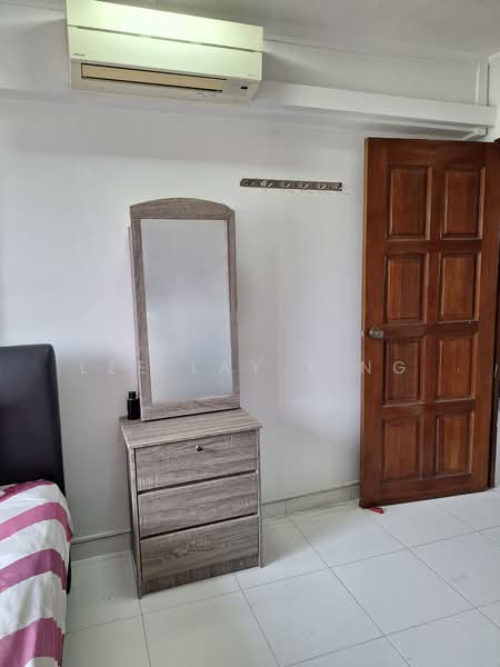 225 Bukit Batok Central, 225 Bukit Batok Central, Room Rental, 120 sqft, HDB Flat For Rent, by Lee Lay Ting, 500138787 - Bedroom - PropertyGuru.com.sg