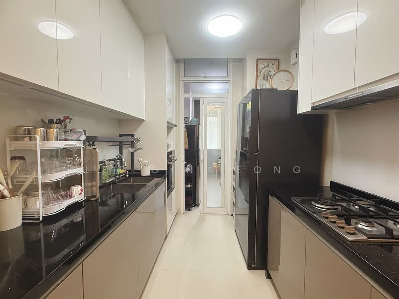d'Leedon (Former Farrer Court), 13 Leedon Heights, 3 Bedrooms, 1,507 sqft, Condominium For Sale, by Lee Gin Leong, 500138788 - Kitchen - PropertyGuru.com.sg
