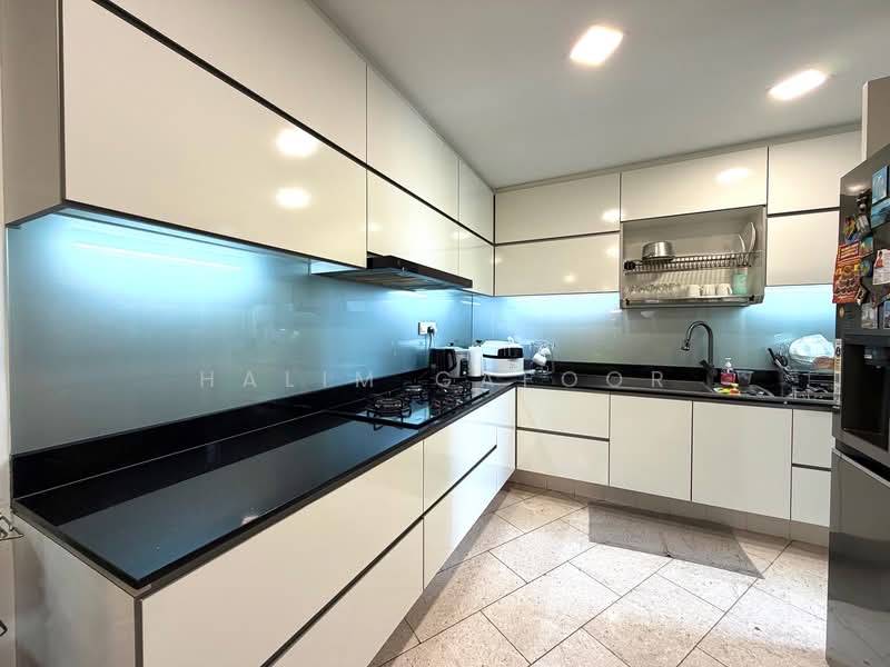 Kerrisdale, 36 Sturdee Road, 4 Bedrooms, 2,540 sqft, Condominium For Sale, by Halim Gafoor, 500138790 - Kitchen - PropertyGuru.com.sg