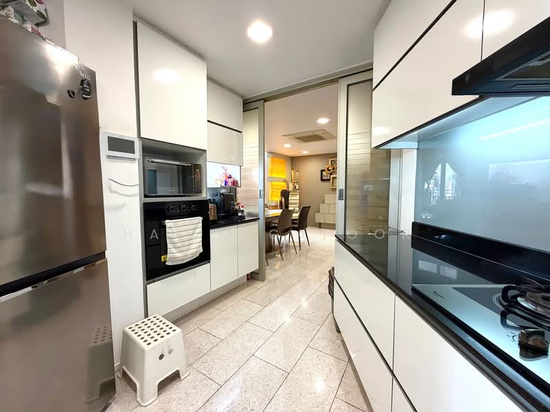 Kerrisdale, 36 Sturdee Road, 4 Bedrooms, 2,540 sqft, Condominium For Sale, by Halim Gafoor, 500138790 - Kitchen - PropertyGuru.com.sg