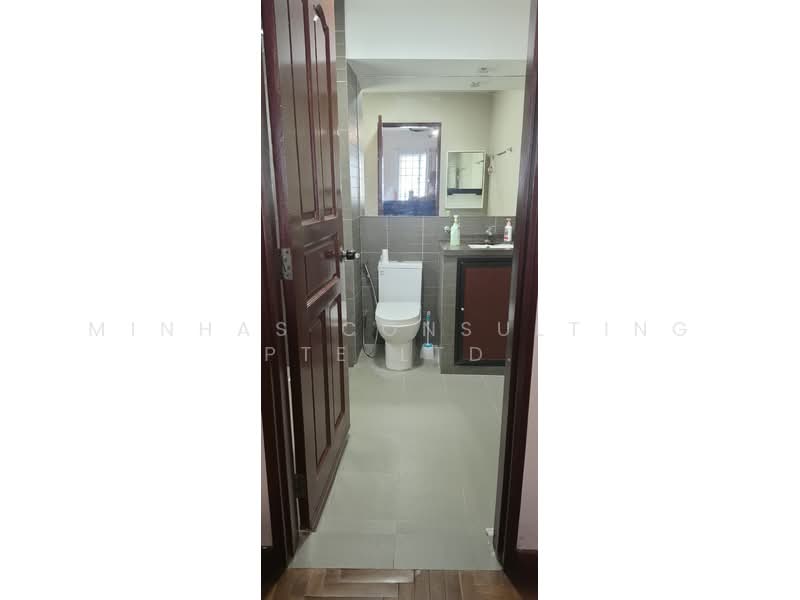 Melville Park, 12 Simei Street 1, Room Rental, 200 sqft, Apartment For Rent, by Peter, 500138793 - Bathroom - PropertyGuru.com.sg