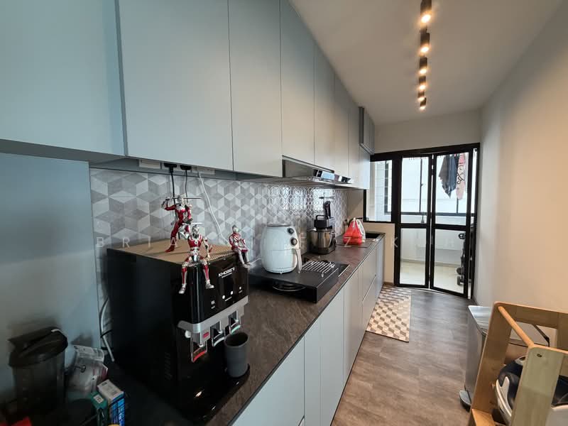 415D Northshore Drive, 415D Northshore Drive, 3 Bedrooms, 1,022 sqft, HDB Flat For Sale, by Brian Hafiz Koh, 500138795 - Kitchen - PropertyGuru.com.sg