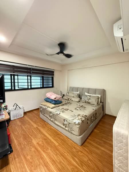 558 Jurong West Street 42, 558 Jurong West Street 42, 3 Bedrooms, 1,614 sqft, HDB Flat For Sale, by Rusydi Yusoff, 500138799 - Bedroom - PropertyGuru.com.sg
