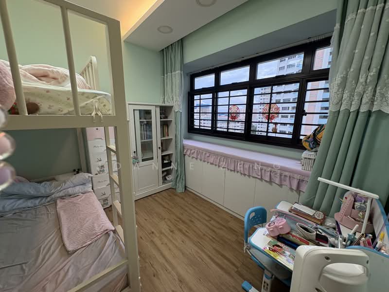 337B Tah Ching Road, 337B Tah Ching Road, 2 Bedrooms, 689 sqft, HDB Flat For Sale, by Joanne Zeng, 500138803 - Bedroom - PropertyGuru.com.sg