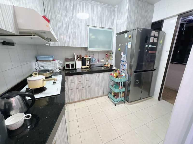 337B Tah Ching Road, 337B Tah Ching Road, 2 Bedrooms, 689 sqft, HDB Flat For Sale, by Joanne Zeng, 500138803 - Kitchen - PropertyGuru.com.sg