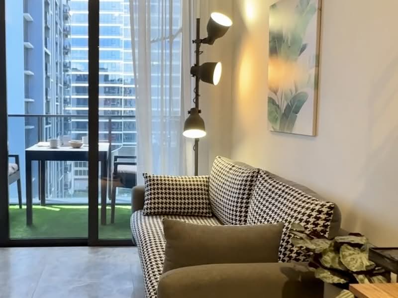 The M, 36 Middle Road, 1 Bedroom, 441 sqft, Condominium For Rent, by Kevin Tan, 500138809 - Living Room - PropertyGuru.com.sg