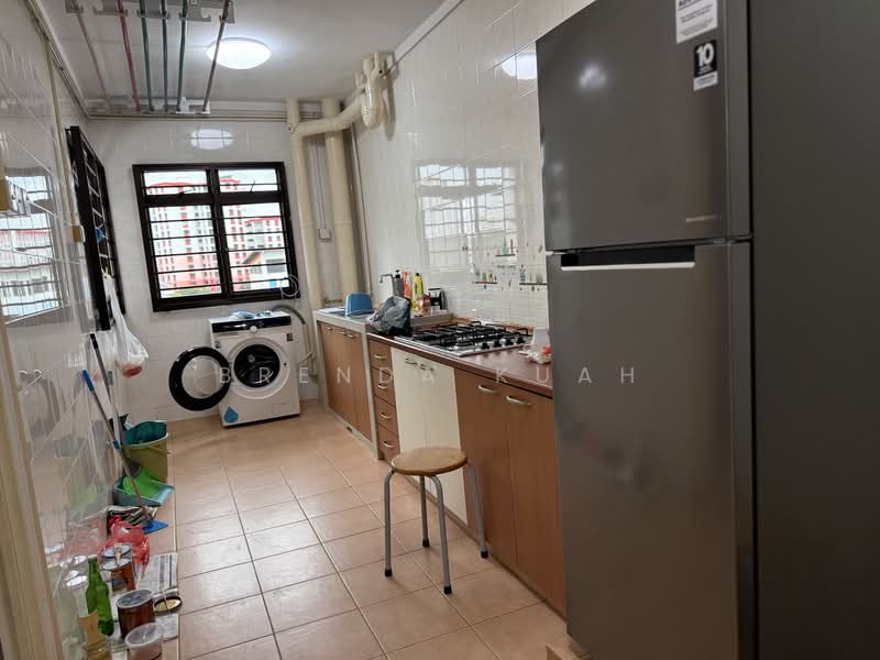 188A Rivervale Drive, 188A Rivervale Drive, 3 Bedrooms, 1,033 sqft, HDB Flat For Rent, by Brenda Kuah, 500138810 - Kitchen - PropertyGuru.com.sg