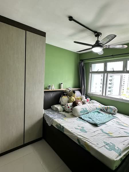 671A Edgefield Plains, 671A Edgefield Plains, 3 Bedrooms, 969 sqft, HDB Flat For Sale, by Joy Tang, 500138811 - Master Bedroom - PropertyGuru.com.sg