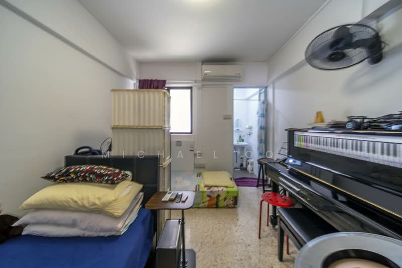 608 Clementi West Street 1, 608 Clementi West Street 1, 2 Bedrooms, 721 sqft, HDB Flat For Sale, by Michael Ooi, 500138830 - Bedroom - PropertyGuru.com.sg