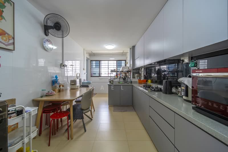 608 Clementi West Street 1, 608 Clementi West Street 1, 2 Bedrooms, 721 sqft, HDB Flat For Sale, by Michael Ooi, 500138830 - Kitchen - PropertyGuru.com.sg