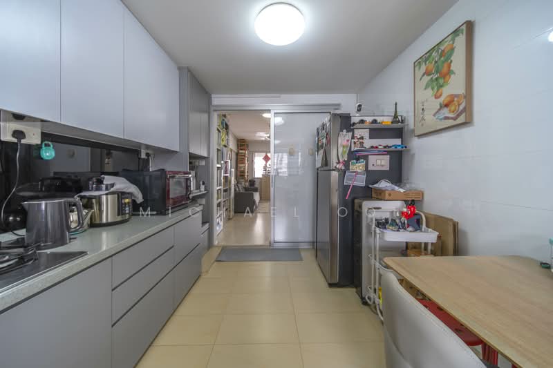 608 Clementi West Street 1, 608 Clementi West Street 1, 2 Bedrooms, 721 sqft, HDB Flat For Sale, by Michael Ooi, 500138830 - Kitchen - PropertyGuru.com.sg