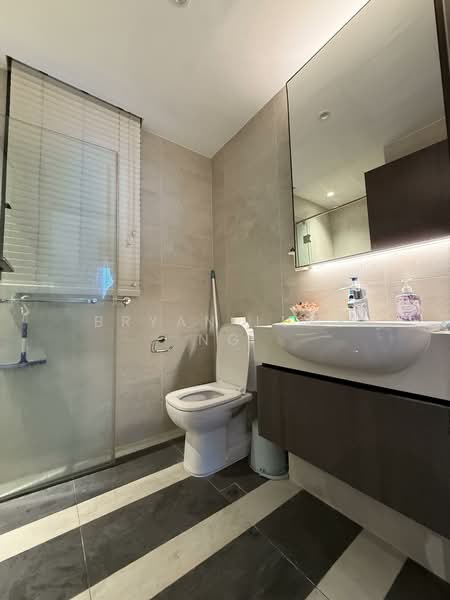 Parc Riviera, 101 West Coast Vale, 4 Bedrooms, 1,152 sqft, Condominium For Rent, by Bryan Luke Ng, 500138832 - Common Bathroom - PropertyGuru.com.sg
