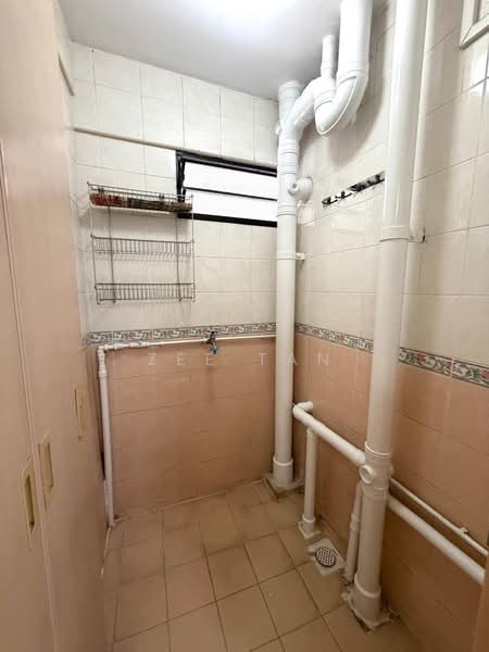 213 Boon Lay Place, 213 Boon Lay Place, 3 Bedrooms, 710 sqft, HDB Flat For Sale, by Zee Tan, 500138841 - PropertyGuru.com.sg