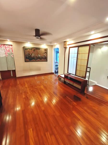 172 Bishan Street 13, 172 Bishan Street 13, 3 Bedrooms, 1,302 sqft, HDB Flat For Sale, by Esther Whong, 500138850 - Living Room - PropertyGuru.com.sg
