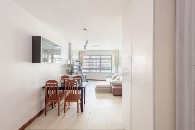 272D Sengkang Central, 272D Sengkang Central, 3 Bedrooms, 969 sqft, HDB Flat For Sale, by Elaine Wong, 500138857 - Living Room - PropertyGuru.com.sg