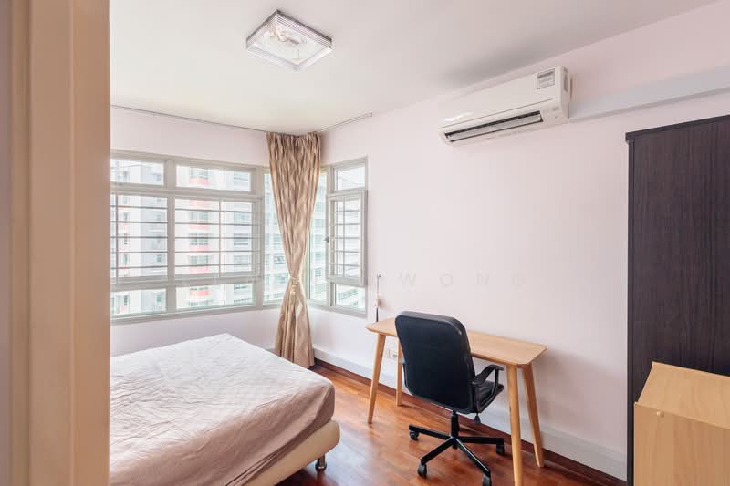 272D Sengkang Central, 272D Sengkang Central, 3 Bedrooms, 969 sqft, HDB Flat For Sale, by Elaine Wong, 500138857 - Bedroom - PropertyGuru.com.sg