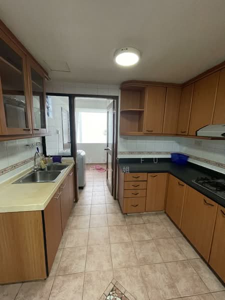 Eastvale, 35 Pasir Ris Drive 3, 3 Bedrooms, 1,280 sqft, Condominium For Rent, by Cindy Fu 付小姐, 500138860 - Kitchen - PropertyGuru.com.sg