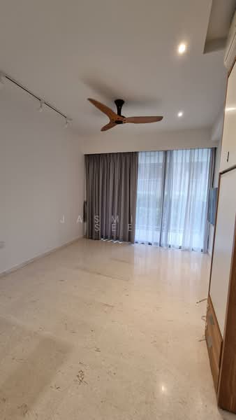 Sophia Hills, 5 Mount Sophia, 3 Bedrooms, 958 sqft, Condominium For Sale, by Jasmine See, 500138863 - Living Room - PropertyGuru.com.sg