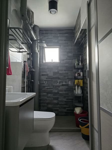 504A Montreal Drive, 504A Montreal Drive, Room Rental, 180 sqft, HDB Flat For Rent, by Lu Jie, 500138888 - Bathroom - PropertyGuru.com.sg