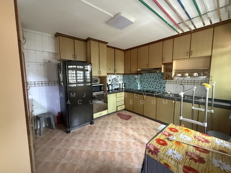 505 Serangoon North Avenue 4, 505 Serangoon North Avenue 4, 3 Bedrooms, 1,335 sqft, HDB Flat For Rent, by Ramjan Bivi A Yacub Begum, 500138896 - Kitchen - PropertyGuru.com.sg
