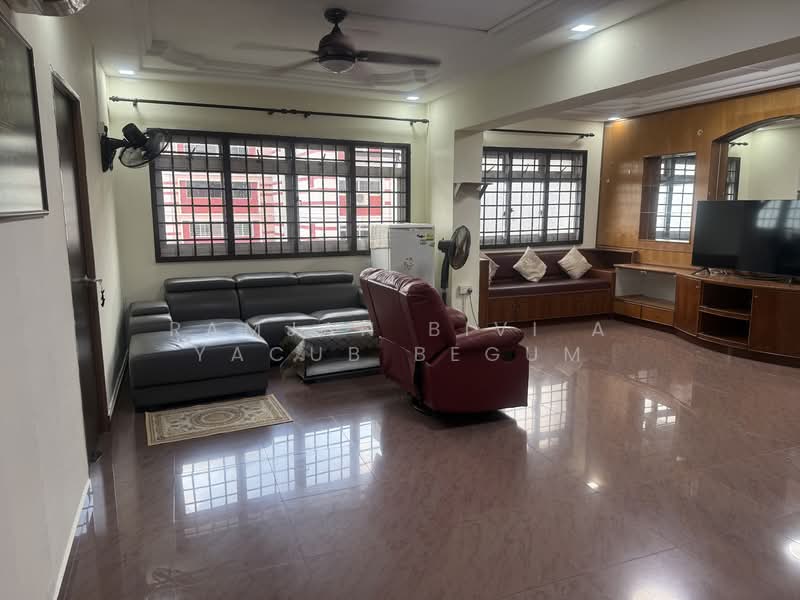 505 Serangoon North Avenue 4, 505 Serangoon North Avenue 4, 3 Bedrooms, 1,335 sqft, HDB Flat For Rent, by Ramjan Bivi A Yacub Begum, 500138896 - Living Room - PropertyGuru.com.sg