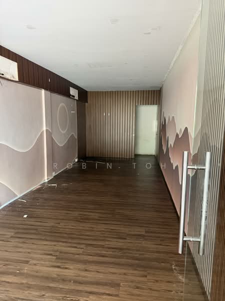 Ang Mo Kio Avenue 1, Ang Mo Kio Avenue 1, 350 sqft, Shop / Shophouse For Rent, by Robin Toh, 500138897 - Interior - CommercialGuru.com.sg