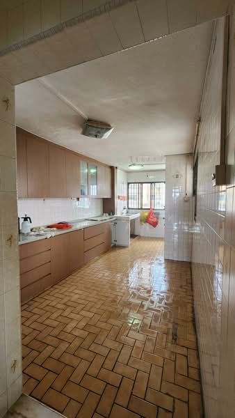 160 Tampines Street 12, 160 Tampines Street 12, 3 Bedrooms, 1,054 sqft, HDB Flat For Sale, by Fransiska Tan, 500138898 - Kitchen - PropertyGuru.com.sg