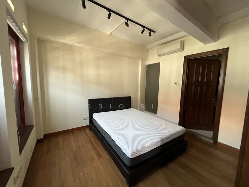 Empire Lofts, 43 Mosque Street, 2 Bedrooms, 995 sqft, Condominium For Rent, by Tobio Sim, 500138914 - Bedroom - PropertyGuru.com.sg