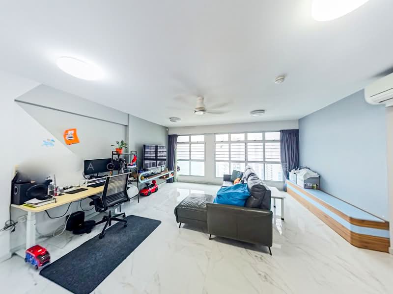 Punggol - Seaview, , 3 Bedrooms, 1,216 sqft, HDB Flat For Sale, by Grace  LIONG 梁礜從, 500138916 - Living Room - PropertyGuru.com.sg