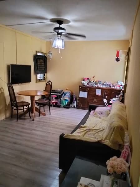 302B Anchorvale Link, 302B Anchorvale Link, 2 Bedrooms, 904 sqft, HDB Flat For Sale, by Aileen Zhang (爱琳), 500138917 - Living Room - PropertyGuru.com.sg