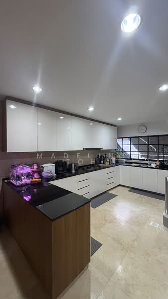 Jalan lim tai see, Jalan lim tai see, 4 Bedrooms, 2,800 sqft, Cluster House For Sale, by Madeline Toh, 500138925 - Kitchen - PropertyGuru.com.sg