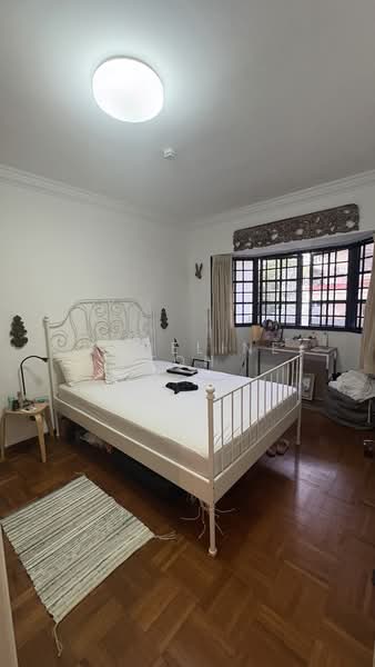 Jalan lim tai see, Jalan lim tai see, 4 Bedrooms, 2,800 sqft, Cluster House For Sale, by Madeline Toh, 500138925 - 2nd level Bedroom - PropertyGuru.com.sg