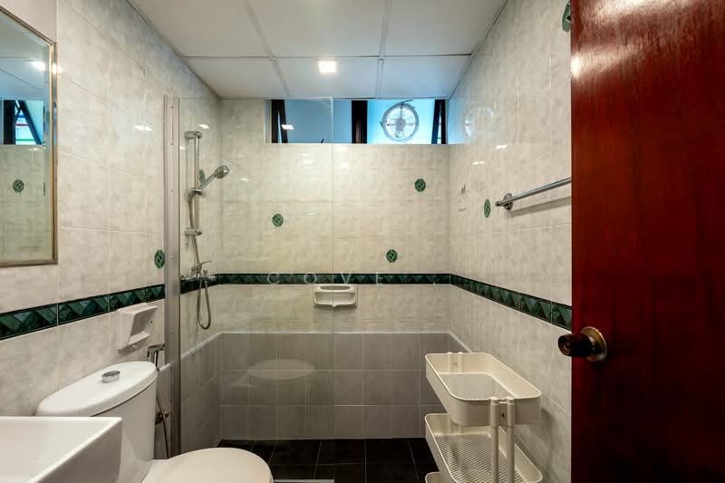 Riva Lodge, 36 Leonie Hill, Room Rental, 143 sqft, Condominium For Rent, by Cove, 500138930 - Bathroom - PropertyGuru.com.sg