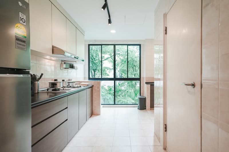 Mendon Spring, 198 Pasir Panjang Road, Room Rental, 121 sqft, Condominium For Rent, by Cove, 500138933 - Kitchen - PropertyGuru.com.sg